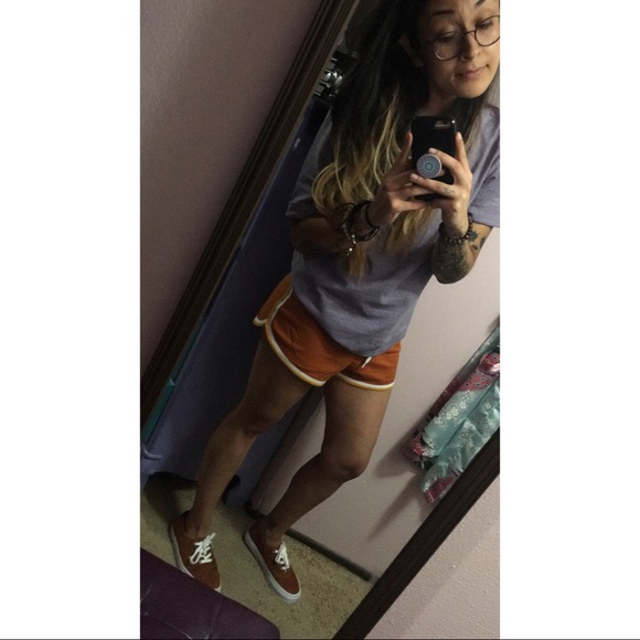 Meet your Posher, Daniela - Picture 3 of 5